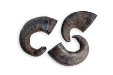 Load image into Gallery viewer, Rozie's Naturals Water Buffalo Horns